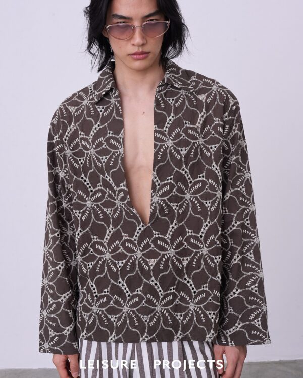 BROWN LOW  V-NECK FLORAL SHIRT