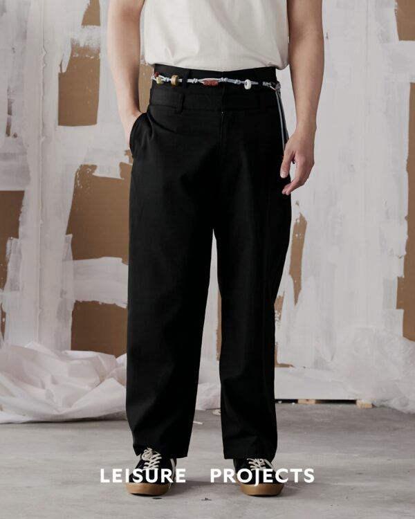 BLACK Double waisted pants
