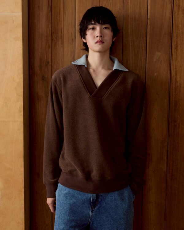 Fluffy V-neck pullover